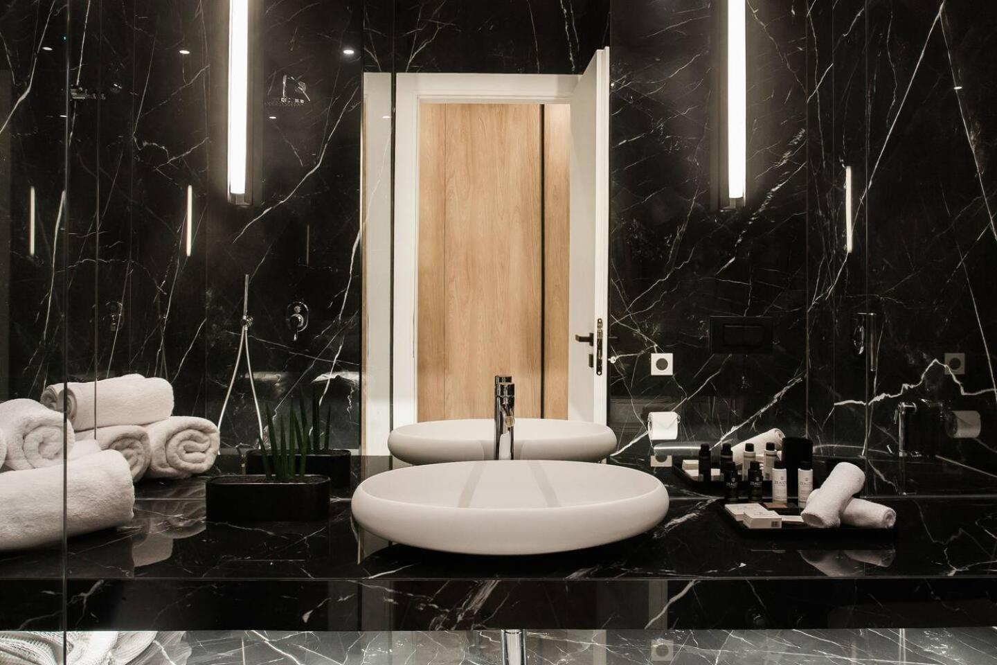 2 Sidebyside Suites In Athens Riviera By The Olon Dış mekan fotoğraf